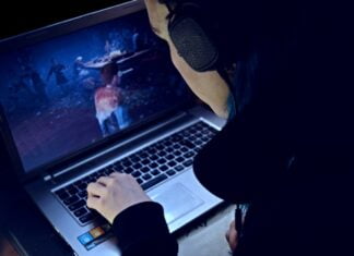 Gone Home – Intymna opowieść o rodzinie i tożsamości.