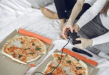 Kenshi – Sandboxowa gra RPG z otwartym światem, w której można budować miasta i zarządzać postaciami.